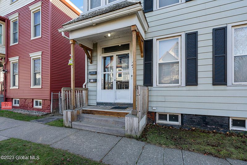 5th image of 29 1st Street