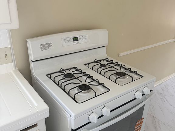 5th image of 9000 Cresta Dr