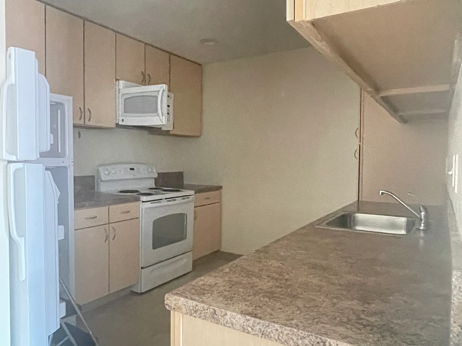 2 bed, 772 sqft, $1,900 — Photo 4