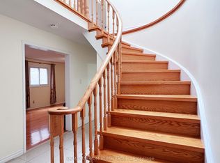 3 Douglas Haig Dr, Markham, ON L3S 2C5