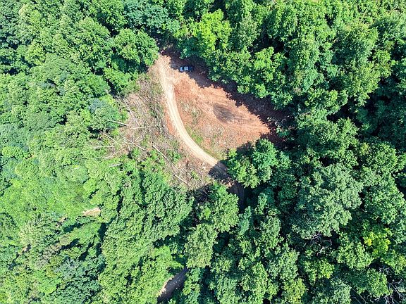 4th image of 123 Shiloh Dr
