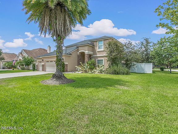 3rd image of 2500 W CAPARINA Drive