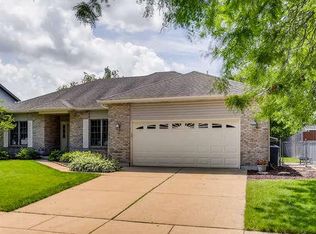 730 Butternut Ln, Elgin, IL 60123