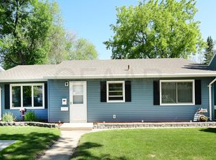 1102 22nd Ave S, Grand Forks, ND 58201