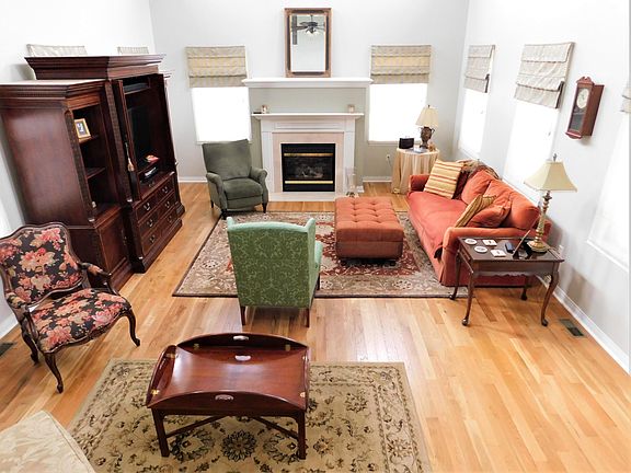 5th image of 6036 Willingford Ln #10