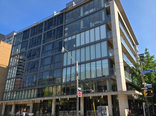 533 Richmond St W #201, Toronto, ON M5V 3Y1