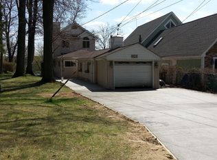 9613 Norman Rd, Clarkston, MI 48348