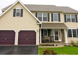 719 Meadow Wood Ave, Pottstown, PA 19465