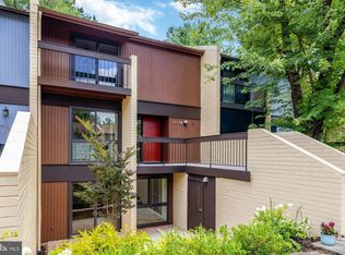 11136 Saffold Way, Reston, VA 20190