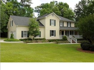 106 Old Postern Rd, Summerville, SC 29483
