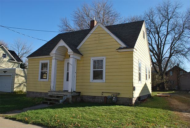 2nd image of 322 Victoria St