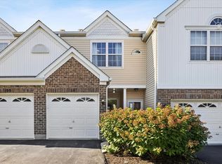 111 Arboretum Dr, Lombard, IL 60148