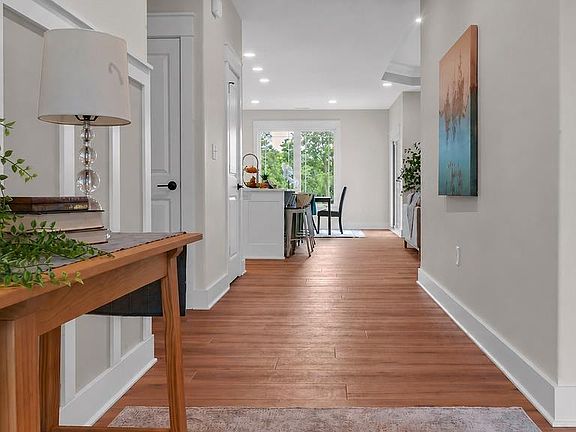 4th image of 7605 W Julia Dr