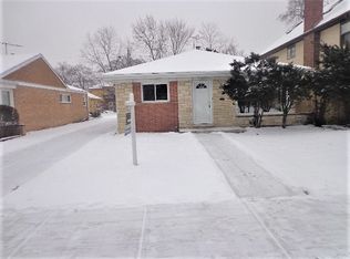 7129 N Mobile Ave, Chicago, IL 60646