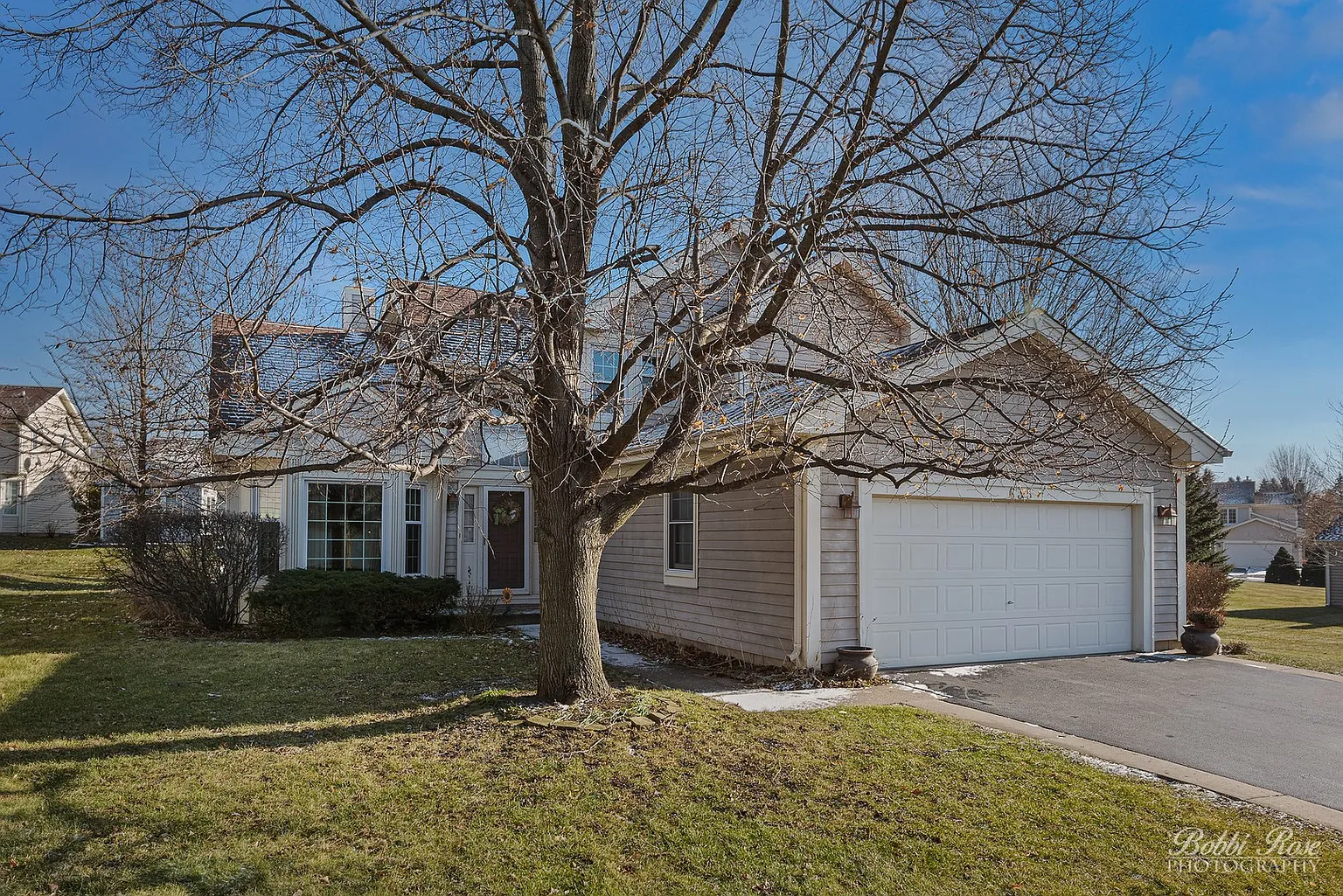 635 Golfers Ln photo 1