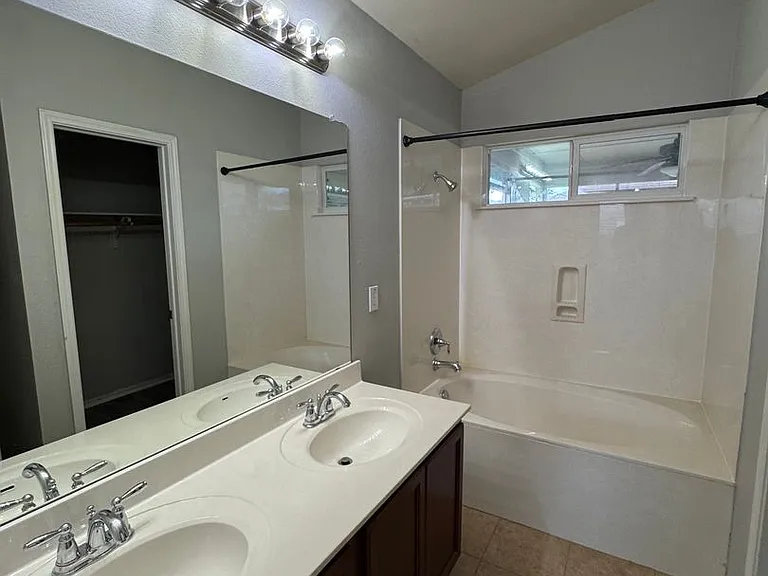 6725 Cold Water Dr — Photo 12