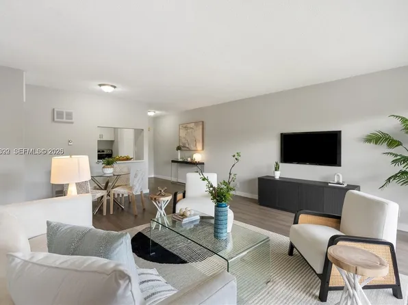 550 NE 20th St, Wilton Manors, FL