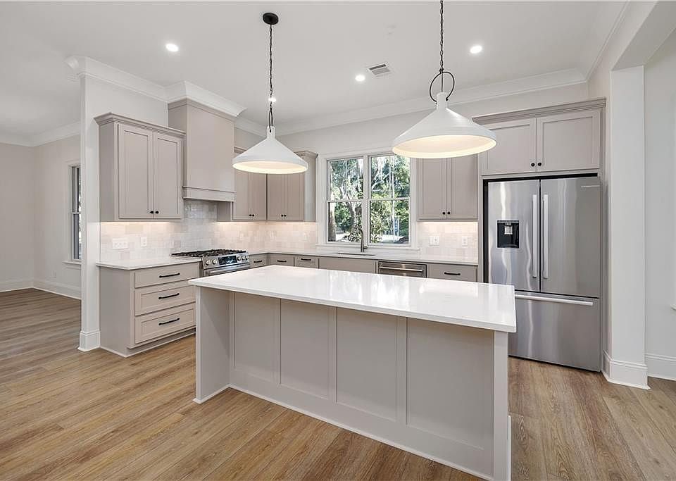 1st image of 191 Fifty Oaks Ln