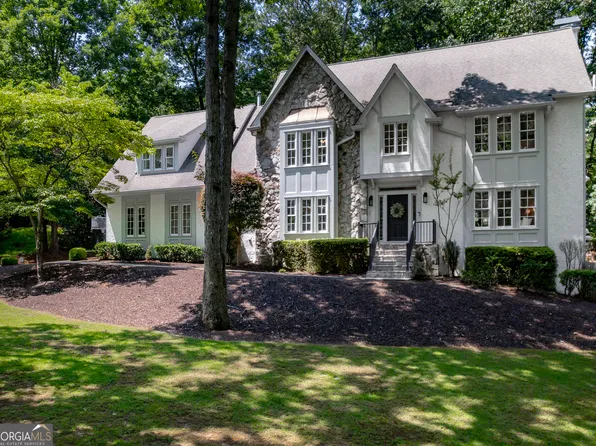 2260 River Cliff Dr, Roswell, GA 30076