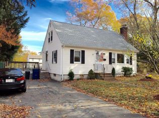 17 Ox Bow Ln, Randolph, MA 02368