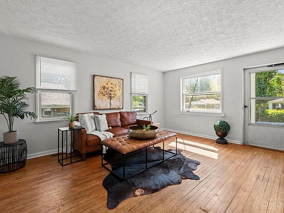 2nd image of 6643 Epworth Rd
