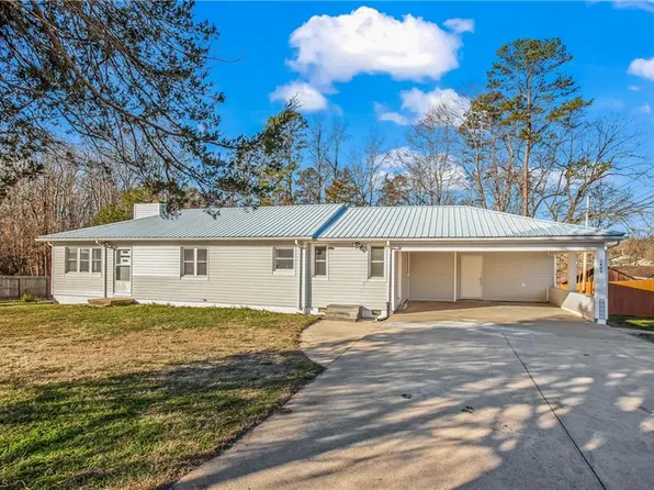 1405 Sink Farm Rd, Lexington, NC 27295