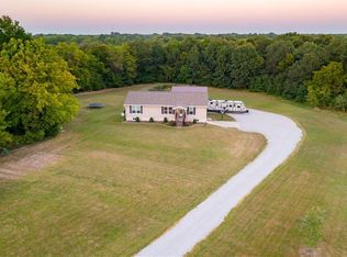 823 NE 951st Rd, Knob Noster, MO 65336