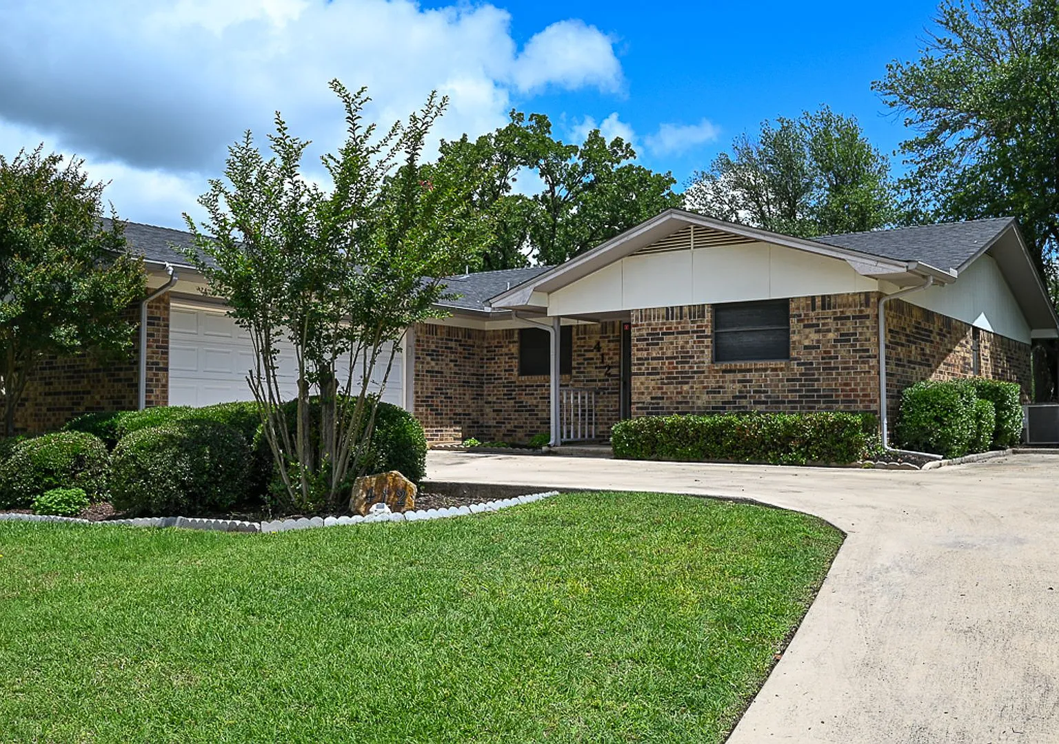 Beautiful 3 bedroom 2 bath Runaway Bay, TX — Photo 1