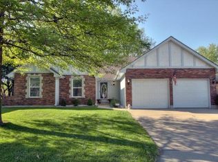 2108 N Ponca Dr, Independence, MO 64058