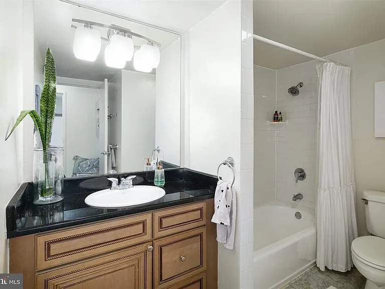 2001 Hamilton St #1727 — Photo 13