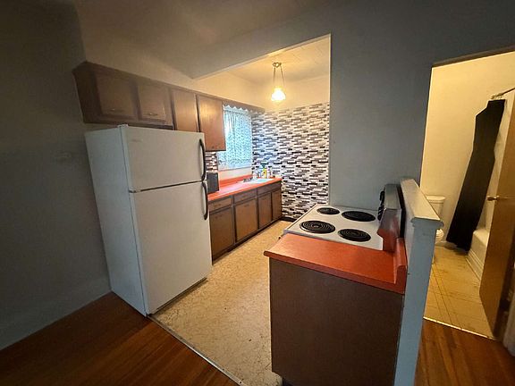 4th image of 27 Church St APT 1
