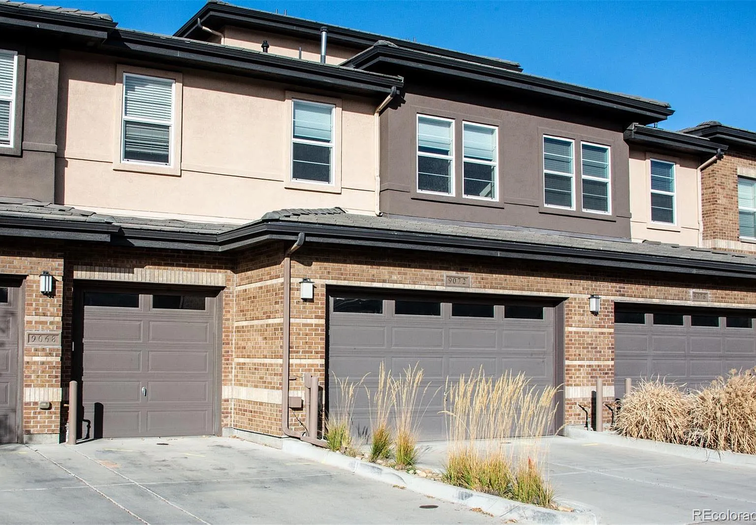 3 bed, 3.5 bath, 1892 sqft, $3,200 — Photo 4