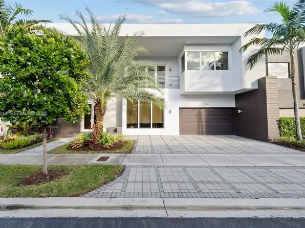 7455 NW 103rd Pl #1, Miami, FL 33178