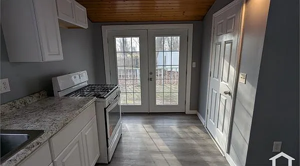 248 Arch St — Photo 21