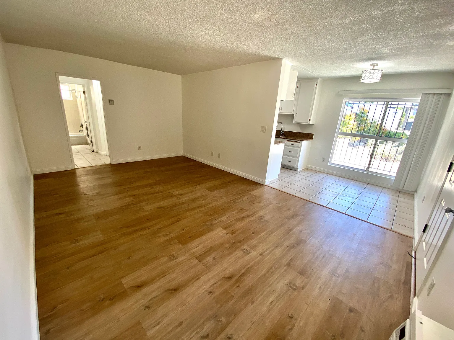 1 bed, 600 sqft, $1,950 — Photo 3