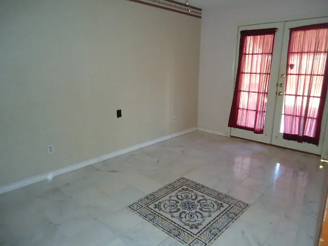 2403 Hemlock Dr — Photo 11