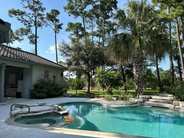 110 Pine Ct, Bastrop, TX 78602