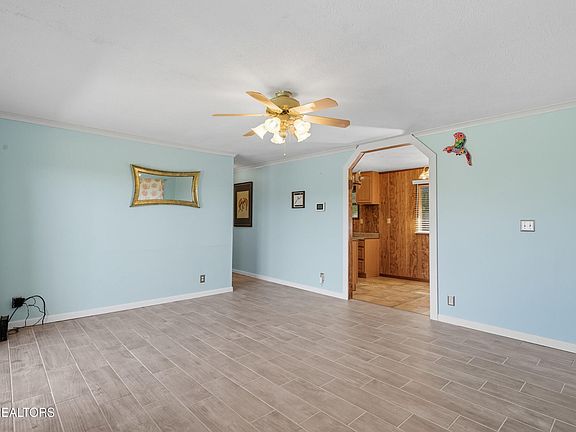 5th image of 337 White Ln
