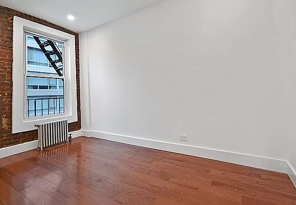 4th image of 300 E 61st St #4S