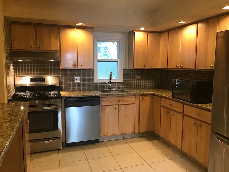4406 Hana Rd — Photo 4