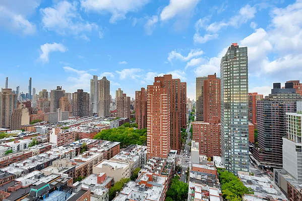Sold by Douglas Elliman | media 13