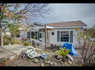 28180 Dakota Dr, Canyon Lake, CA 92587
