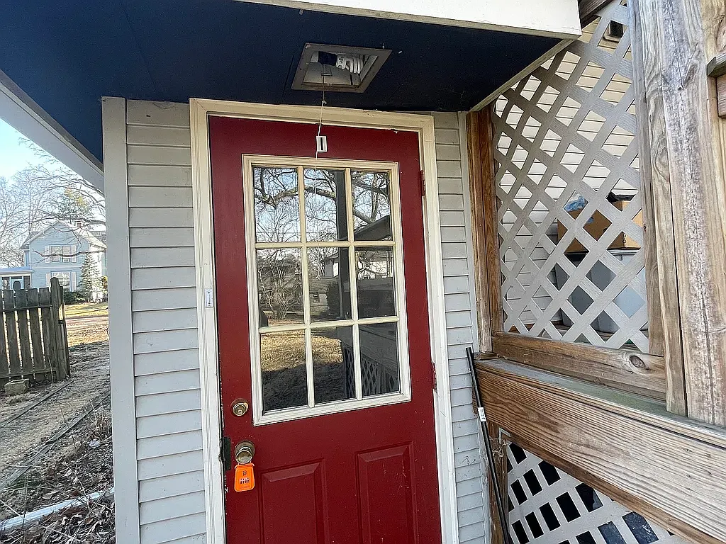 1 bed, 900 sqft, $900 — Photo 3