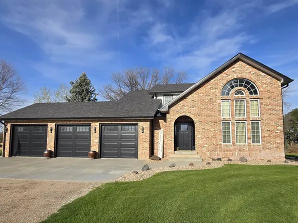 8110 6th Ave, Kearney, NE 68845