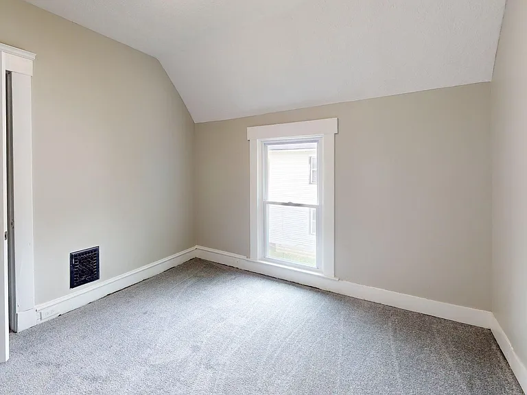 2027 W 105th St — Photo 27