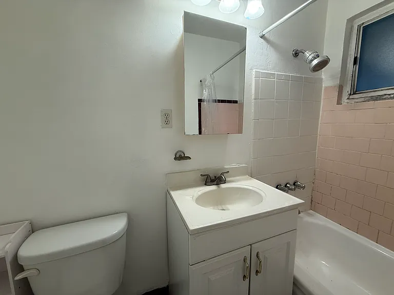 655 N Lucerne Blvd #2 — Photo 10