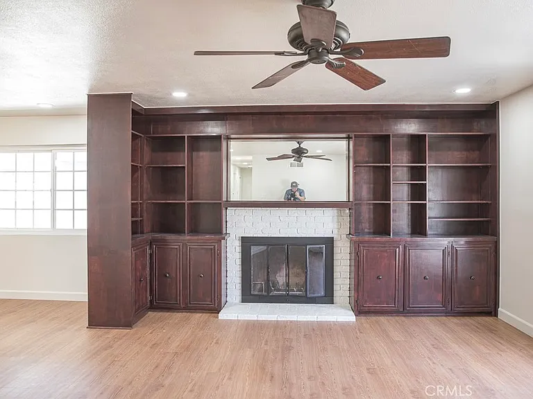 10740 Coloma St — Photo 9