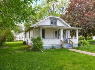 1521 Mineral Point Ave, Janesville, WI 53548