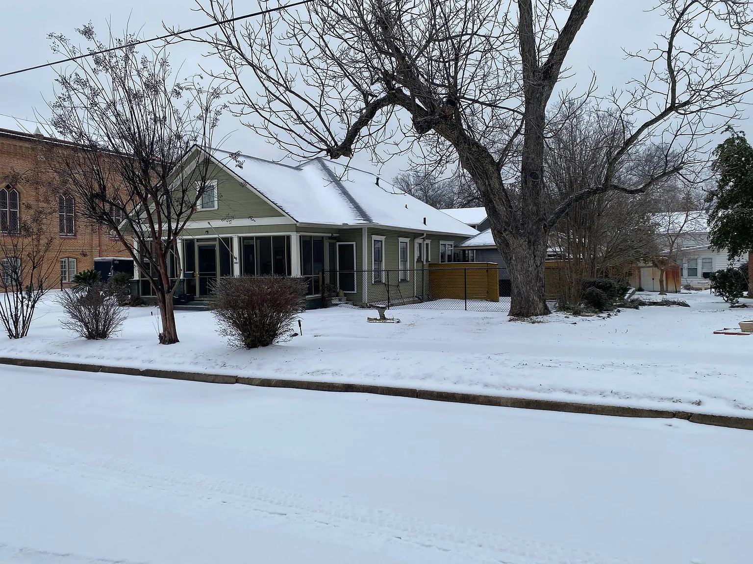 3 bed, 1800 sqft, $1,770 — Photo 3