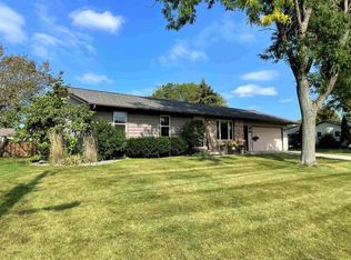 2253 Skyview St, Green Bay, WI 54311